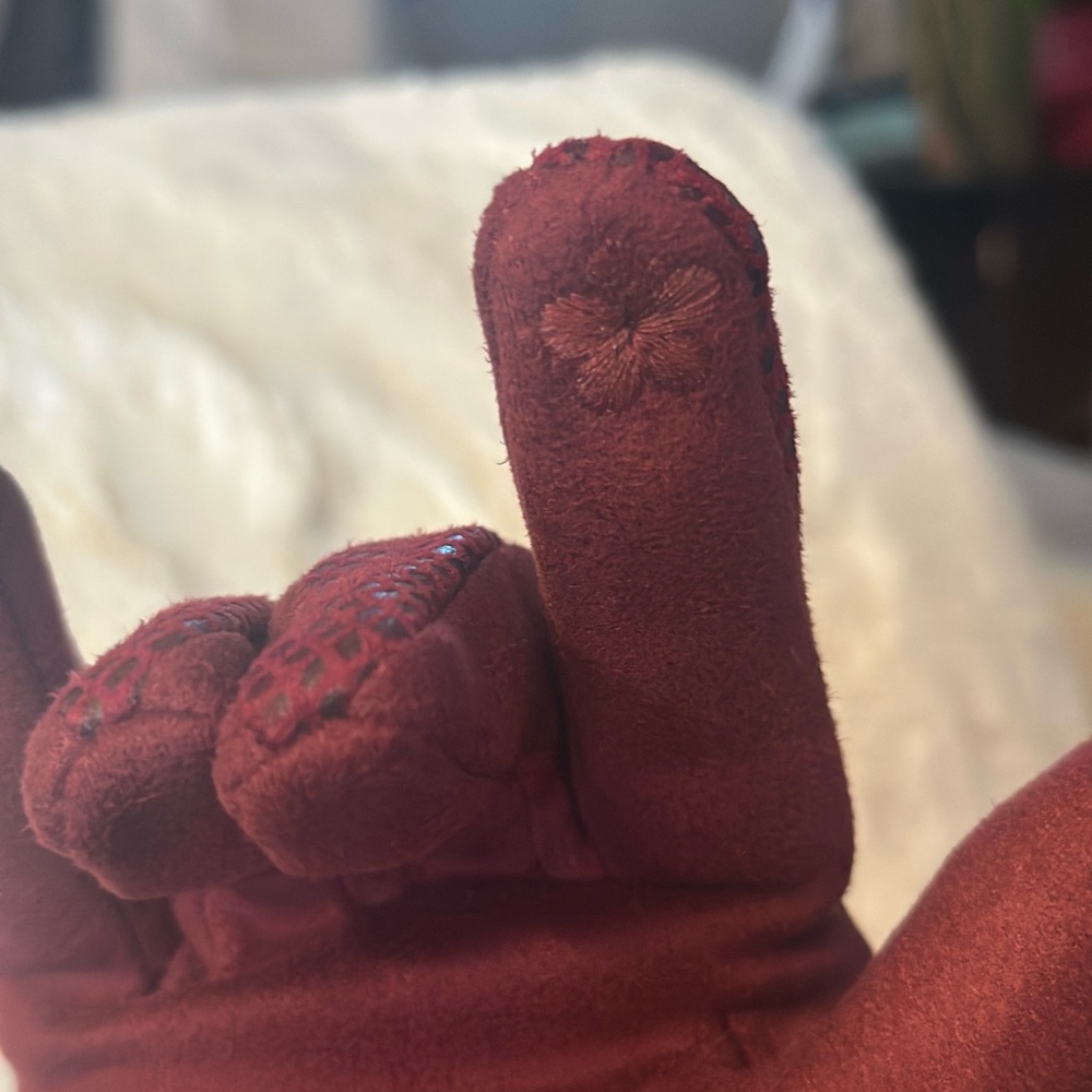 Faux Fur Women’s Gloves With Touch Screen Technology - Warm & Stylish! - Picture 6 of 6